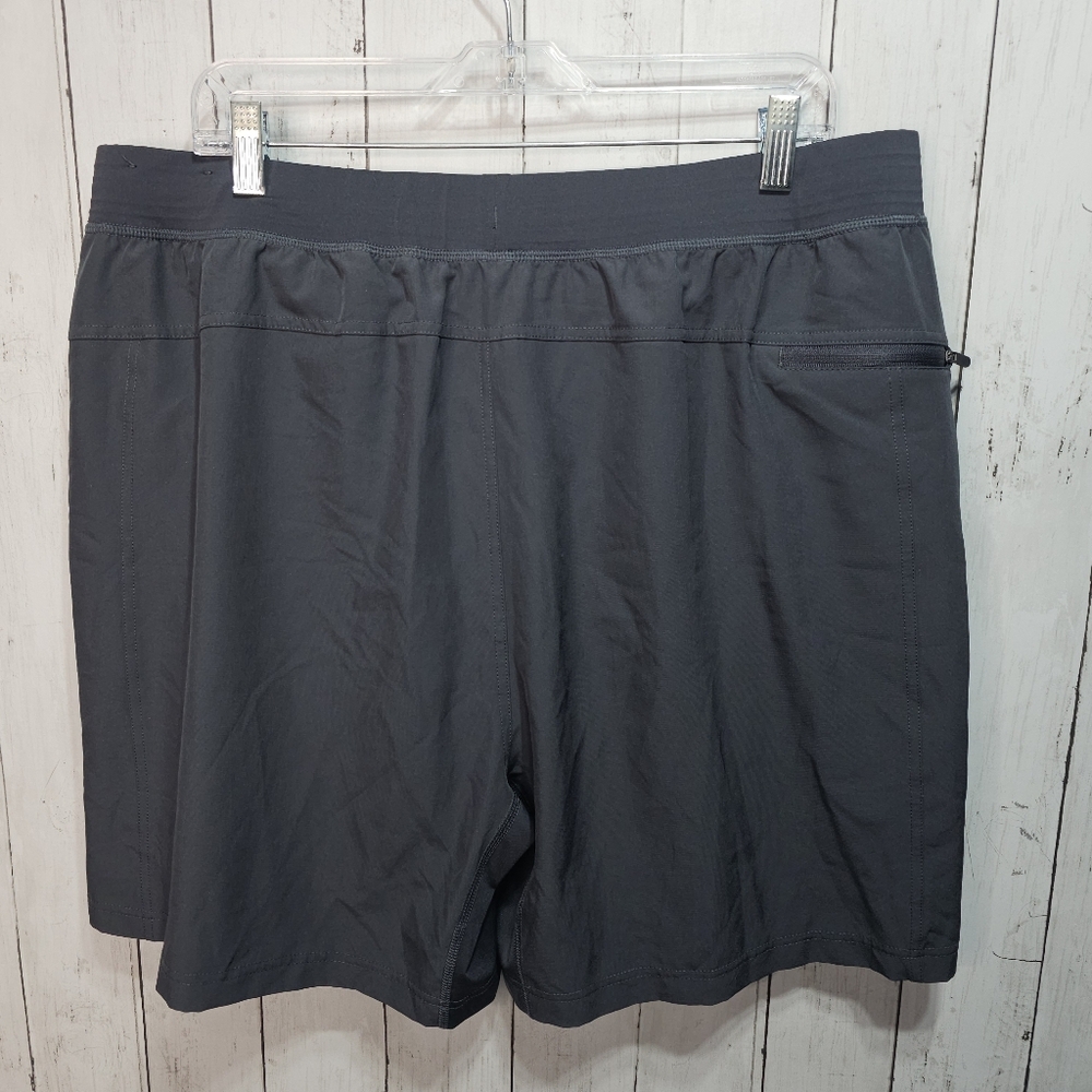 Gaiam Men's Dark Gray Athletic Shorts Size XL Inner Liner Pockets Stretch. - Picture 9 of 10